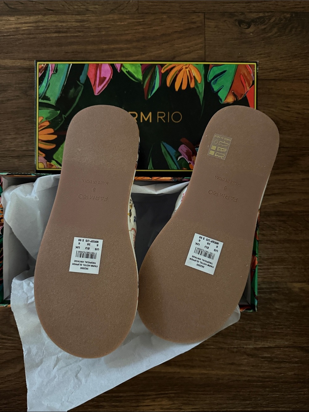 FARM Rio Hotel Slippers - Picture 3 of 3
